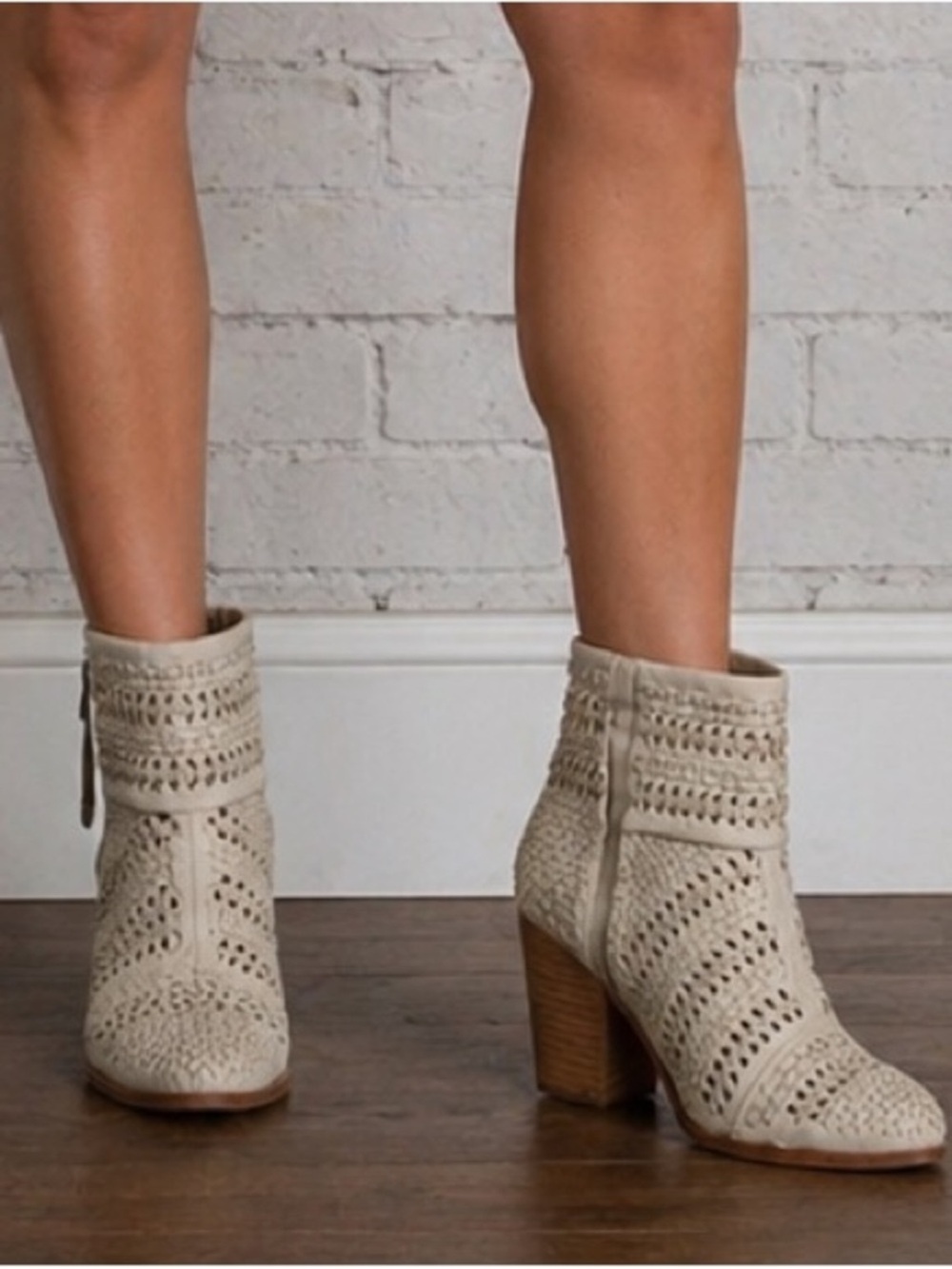 Rag & Bone Classic Newbury
Boots in Woven Ivory 6
